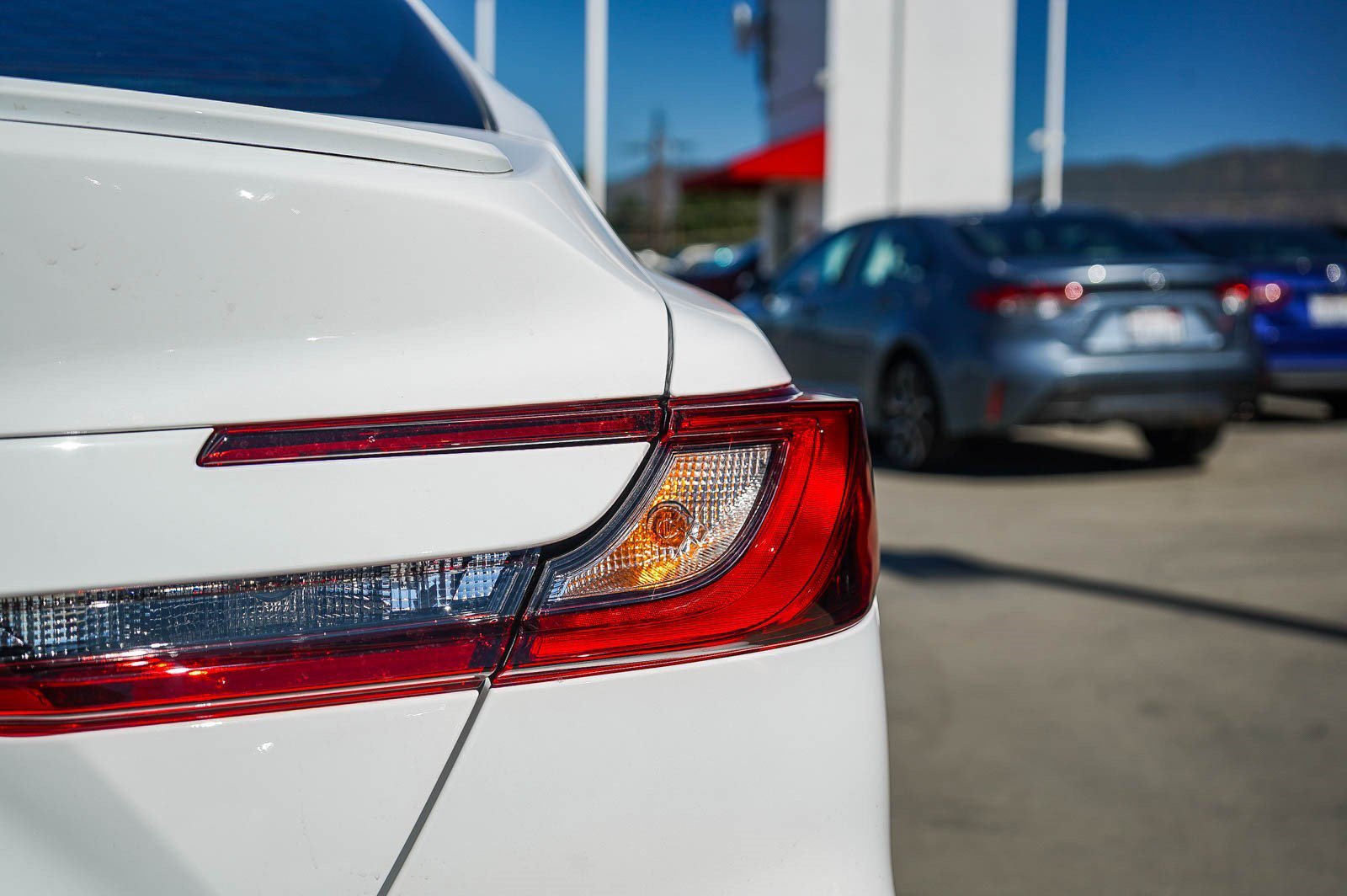 Used 2026 Toyota Camry SE FWD image 8