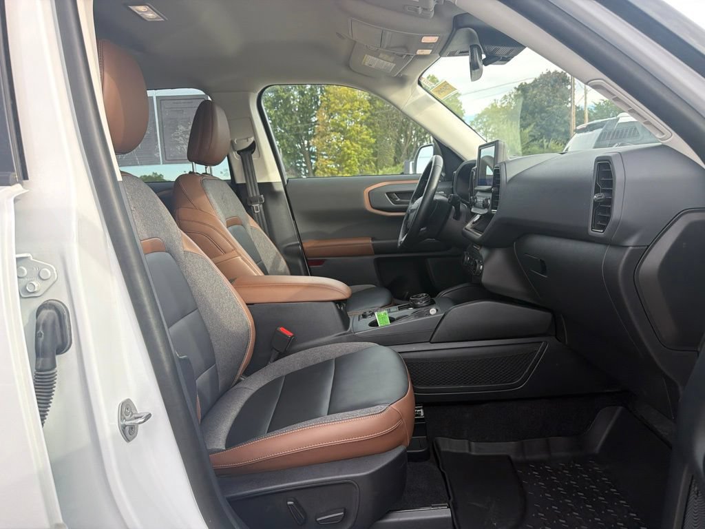 Used 2023 Ford Bronco Sport Outer Banks w/ Tech Package AWD/4WD image 11