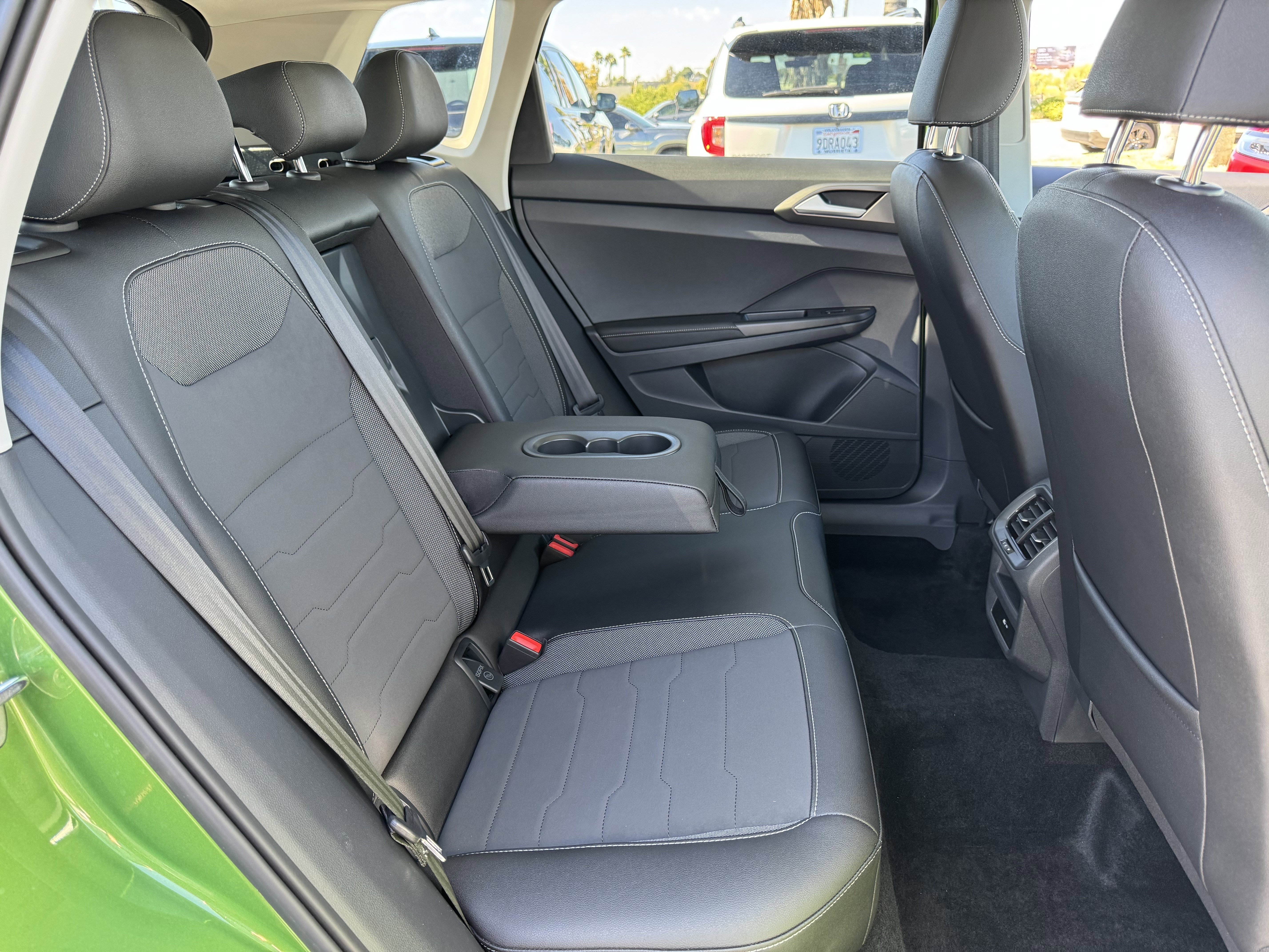 Certified 2025 Volkswagen Taos SE image 36