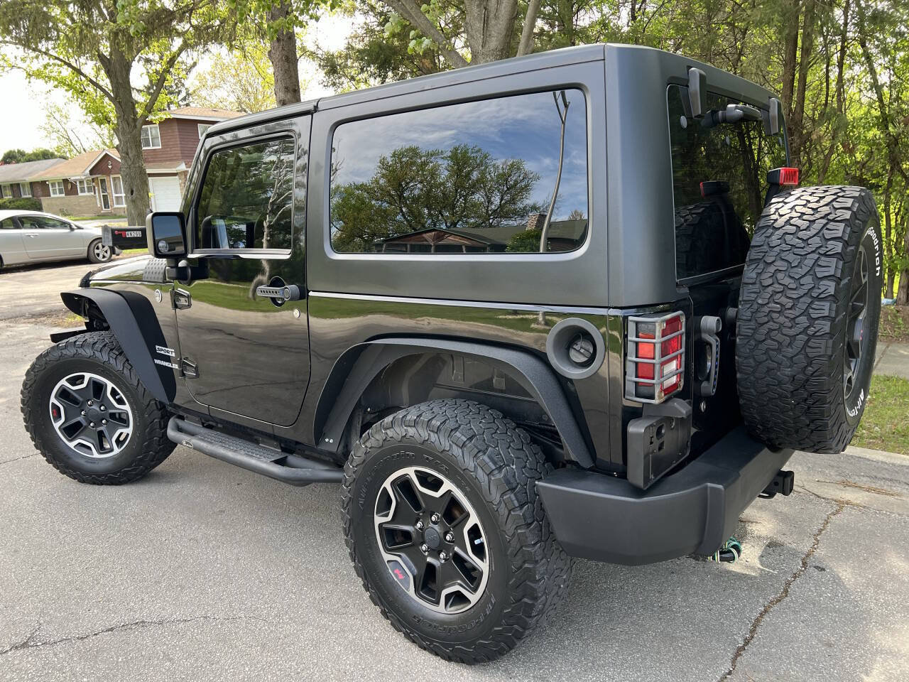 Used 2013 Jeep Wrangler Sport AWD/4WD image 4