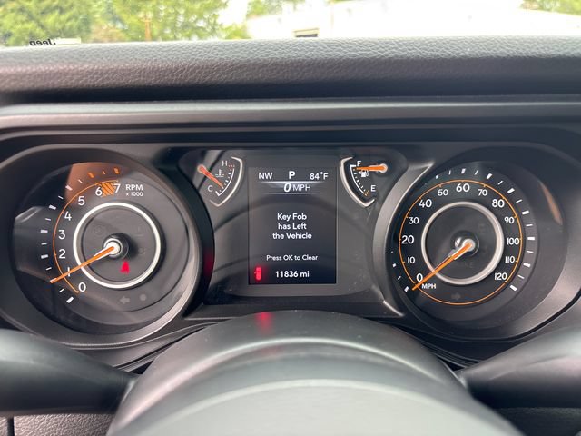 Used 2025 Jeep Wrangler Unlimited Sport AWD/4WD image 17