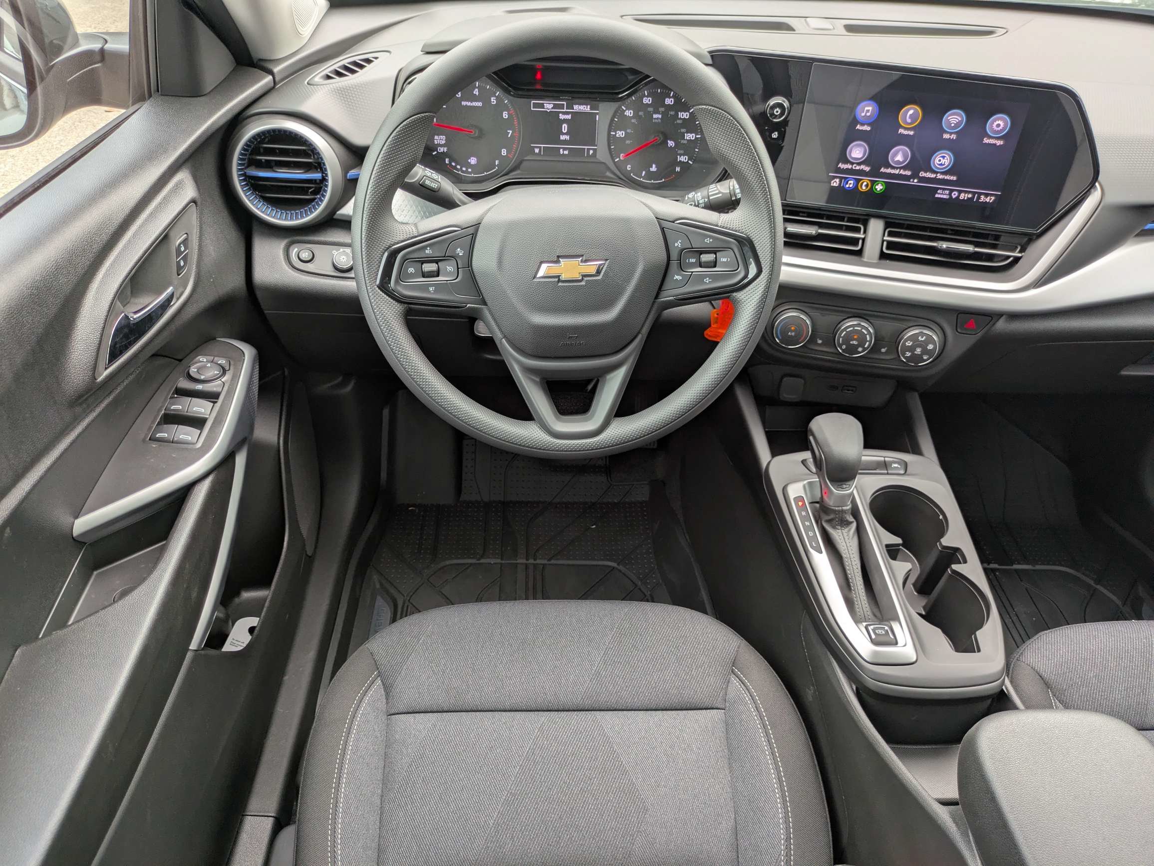 New 2026 Chevrolet Trax LS w/ LS Convenience Package FWD image 4