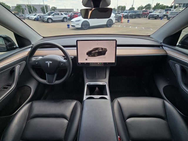 Used 2024 Tesla Model Y Long Range AWD/4WD image 15