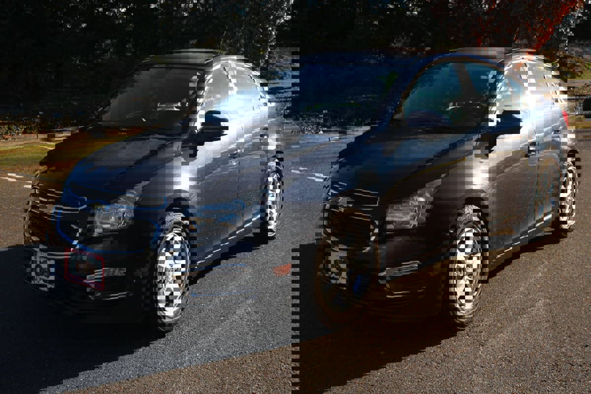 Used 2016 Chevrolet Cruze LT w/ Technology Package