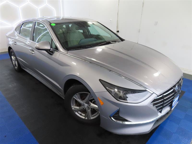 Used 2023 Hyundai Sonata SE w/ Preferred Accessory Package FWD image 5