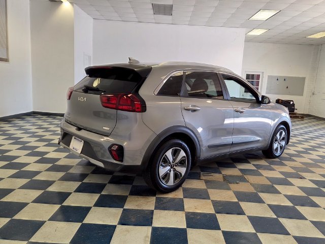 Used 2022 Kia Niro LX FWD image 8