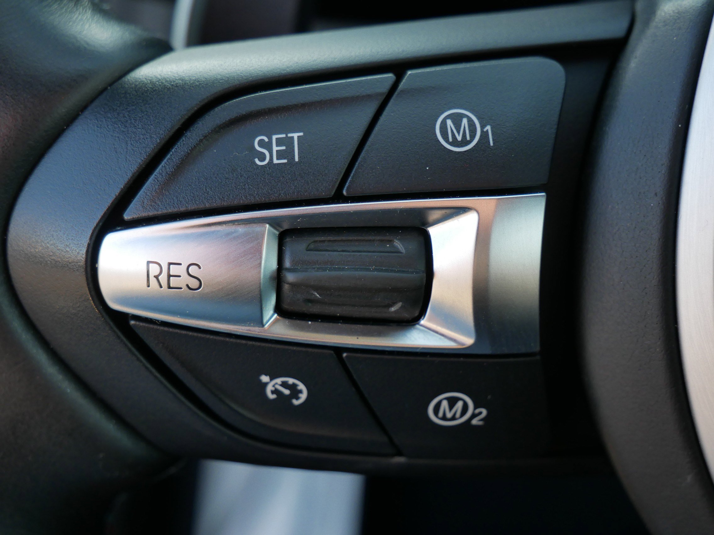 Used 2015 BMW M4 Convertible image 26