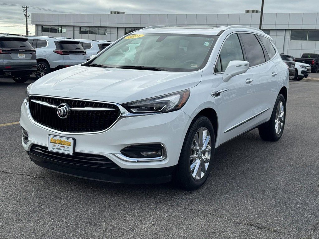 Used 2018 Buick Enclave Essence w/ Trailering Package AWD/4WD image 8