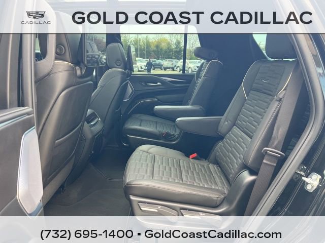Certified 2024 Cadillac Escalade V w/ LPO, ONYX Package AWD/4WD image 19