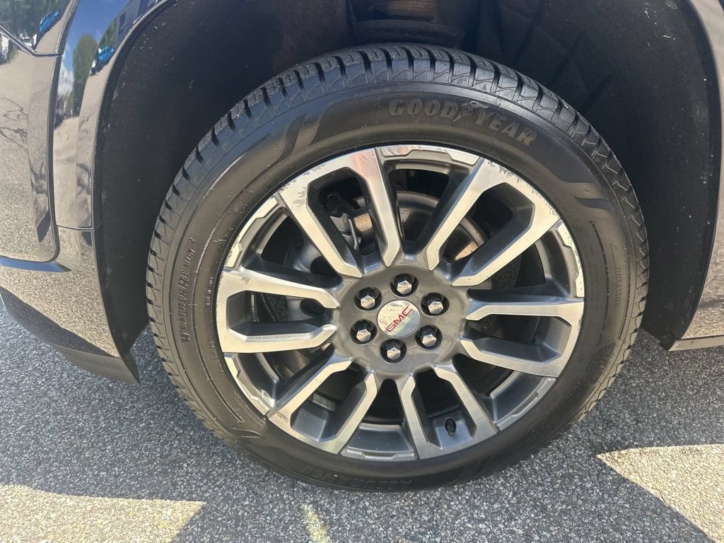 Used 2022 GMC Acadia Denali FWD image 34