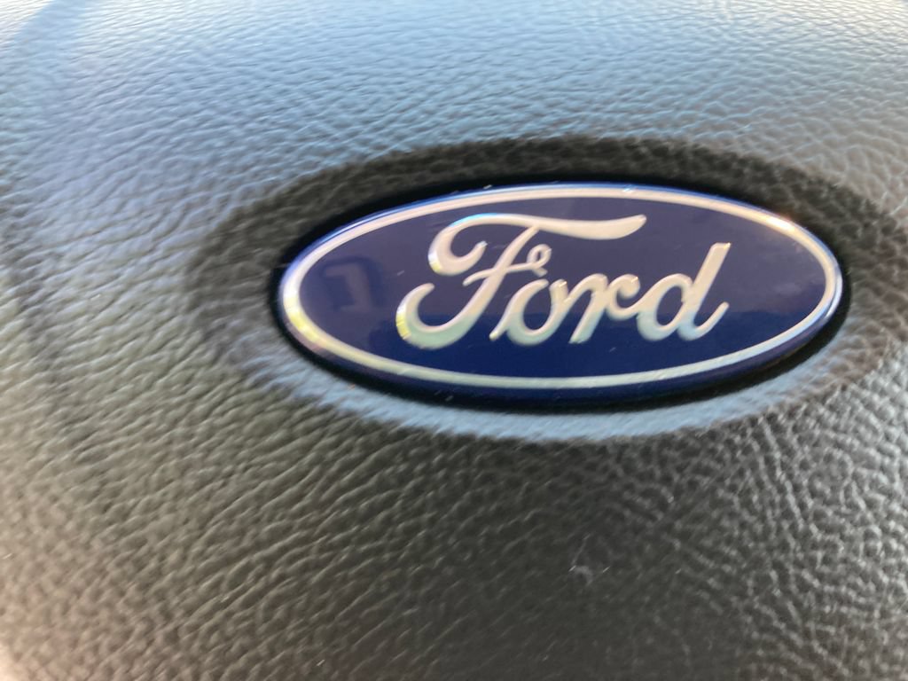 Used 2017 Ford Edge SE AWD/4WD image 25