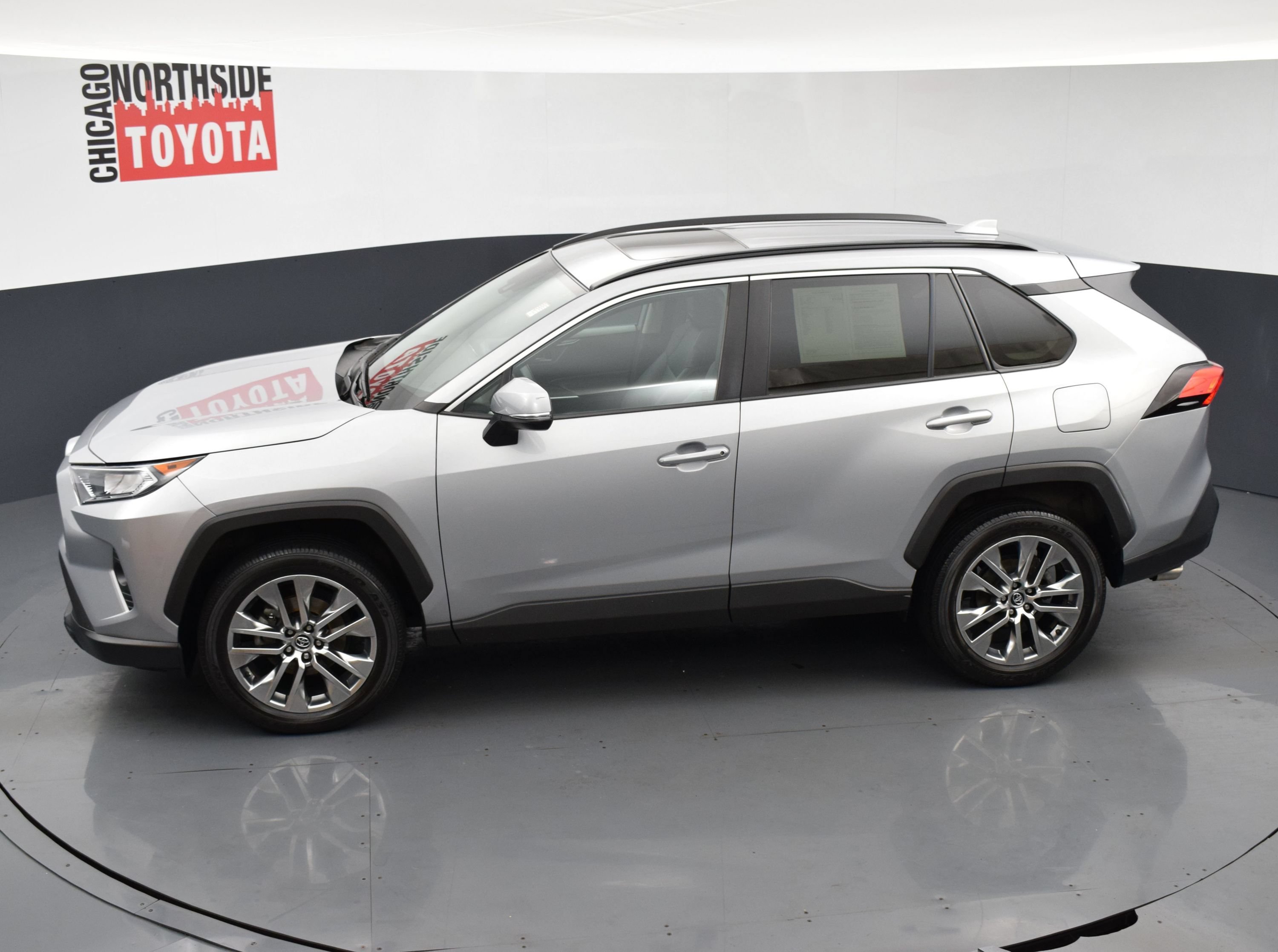 Used 2020 Toyota RAV4 XLE Premium AWD/4WD image 20