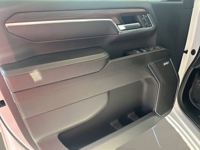 Used 2024 GMC Sierra 2500 SLT w/ SLT Convenience Package image 10