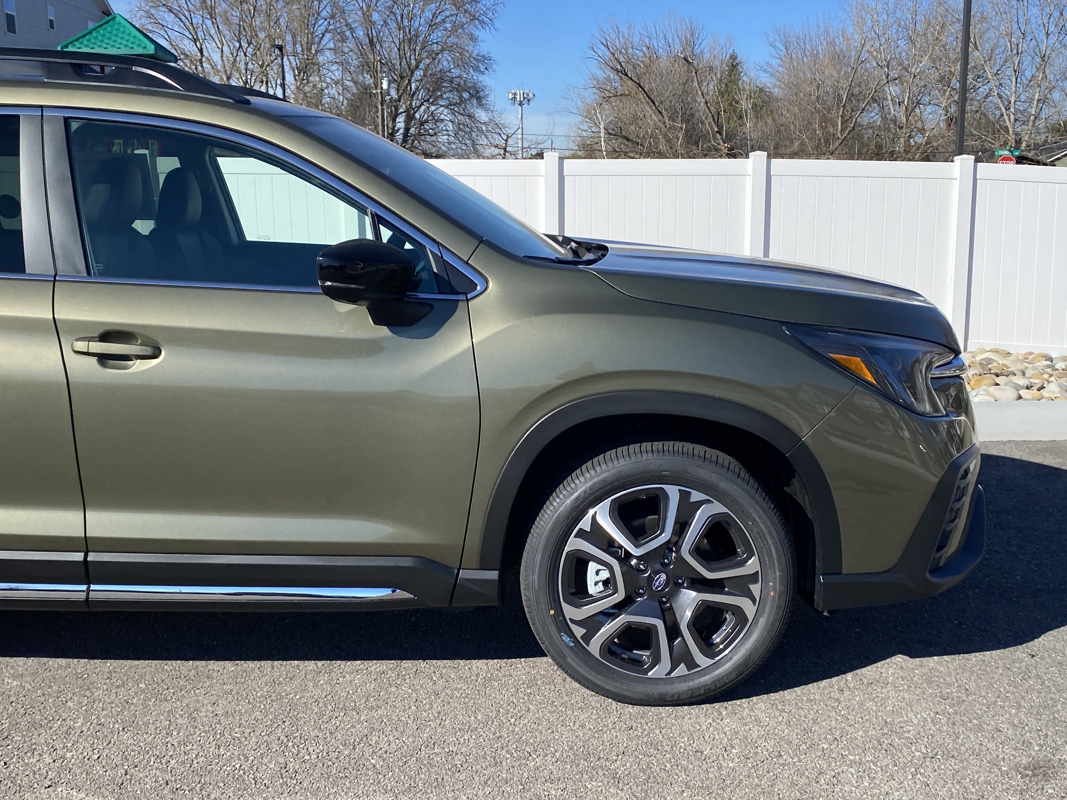 New 2026 Subaru Ascent Limited w/ Popular Package #2 AWD/4WD image 8