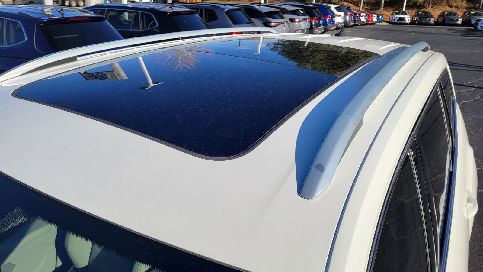 Used 2019 Volkswagen Atlas SEL Premium image 11