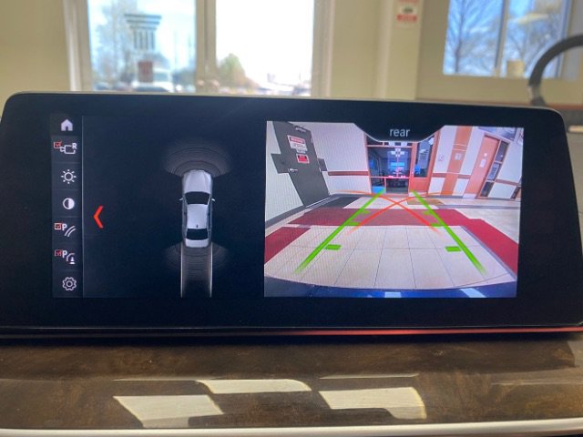 Used 2018 BMW 530i w/ Premium Package image 29