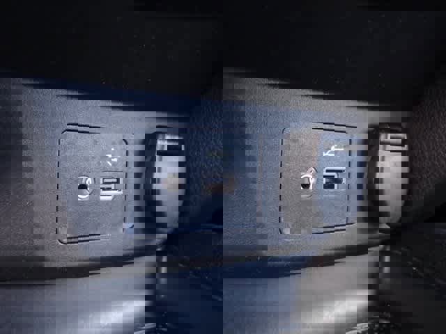 Used 2019 Nissan Rogue Sport S image 13