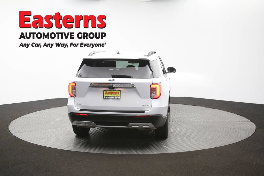Used 2022 Ford Explorer XLT w/ Equipment Group 202A AWD/4WD image 38