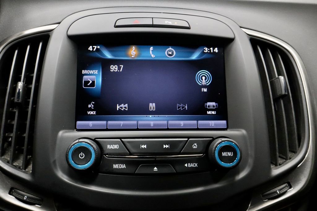 Used 2015 Buick LaCrosse Leather image 3