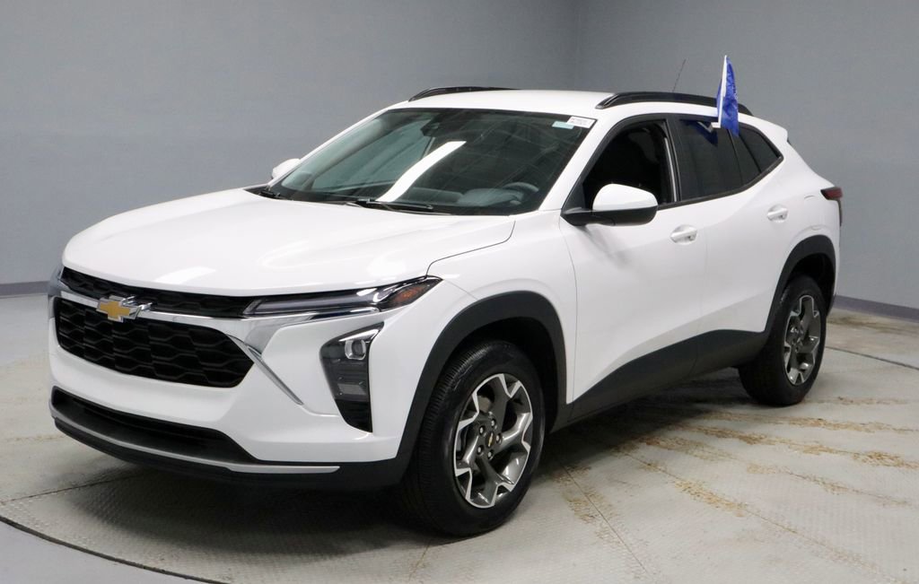 Used 2024 Chevrolet Trax LT image 7