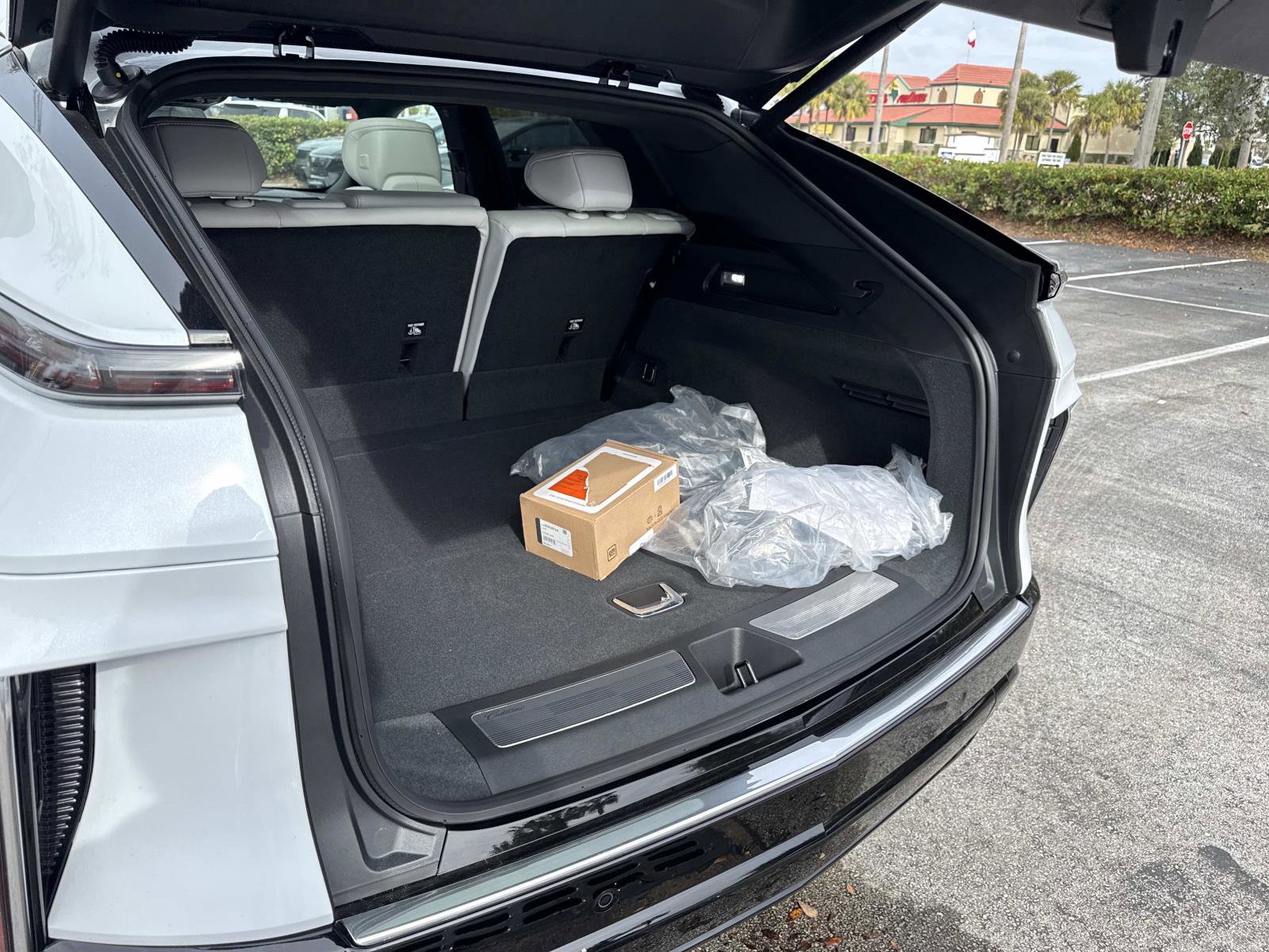 New 2026 Cadillac Lyriq Luxury image 12