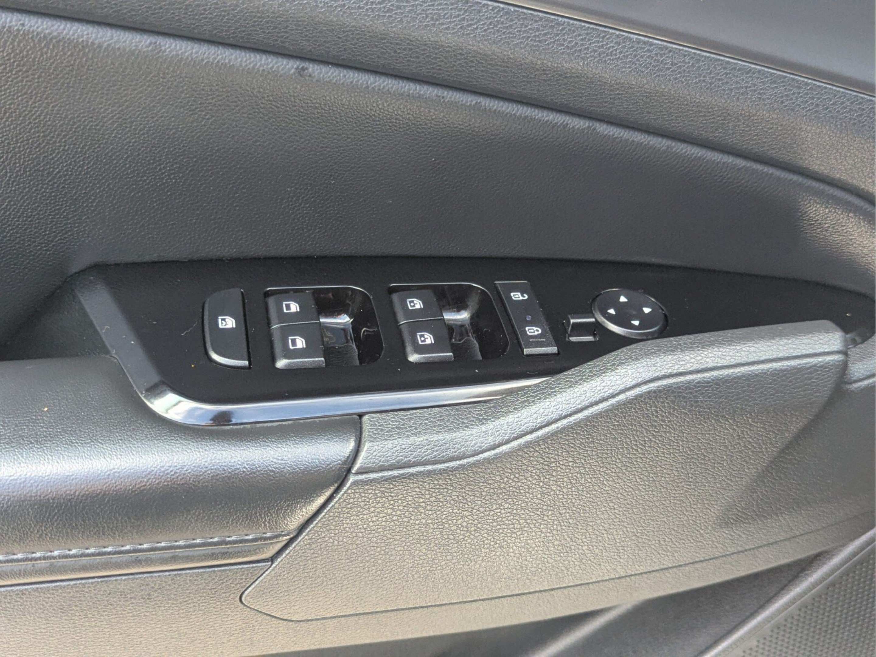 Certified 2023 Kia Sportage EX FWD image 13