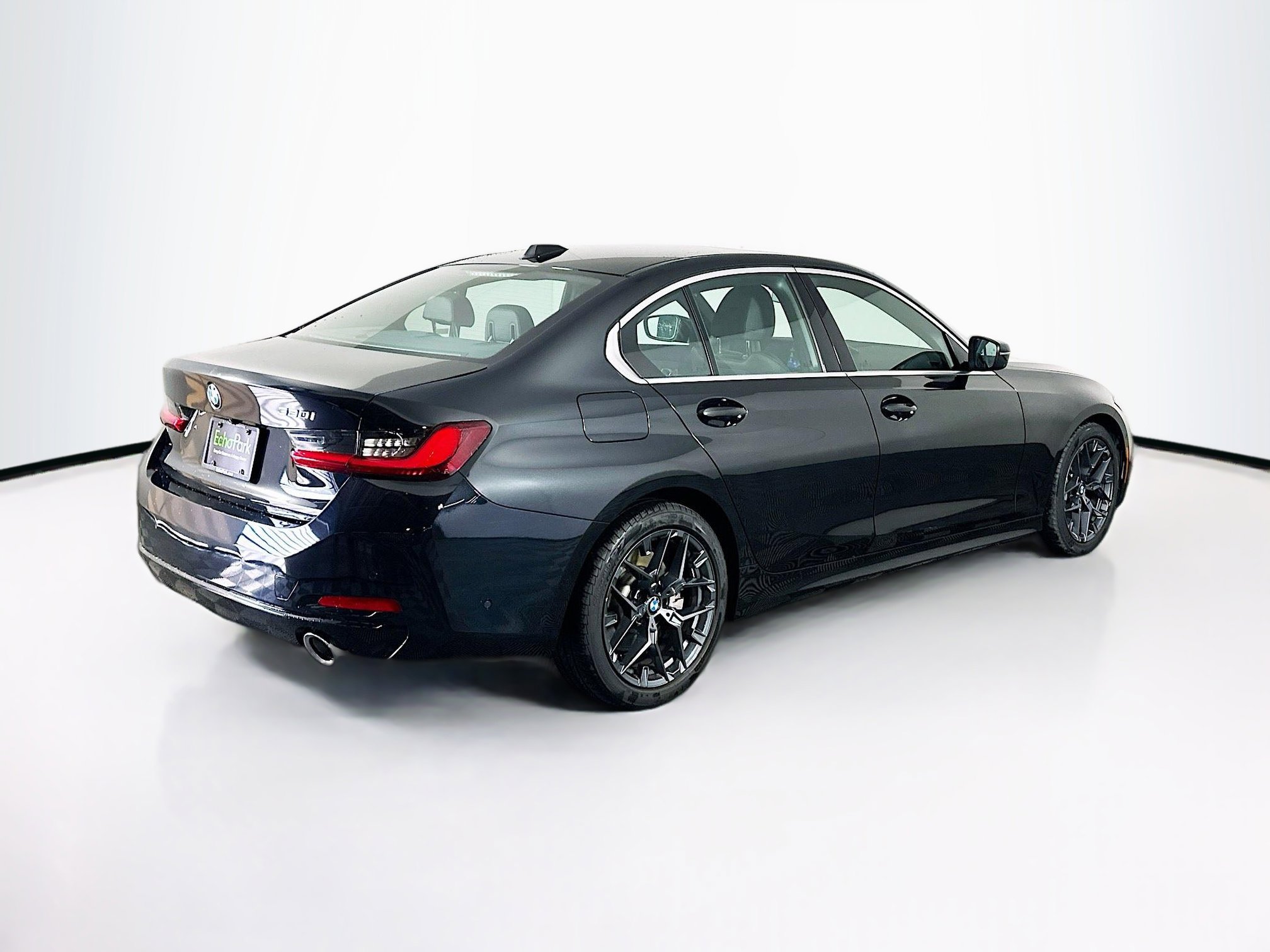 Used 2025 BMW 330i Sedan w/ Convenience Package image 9