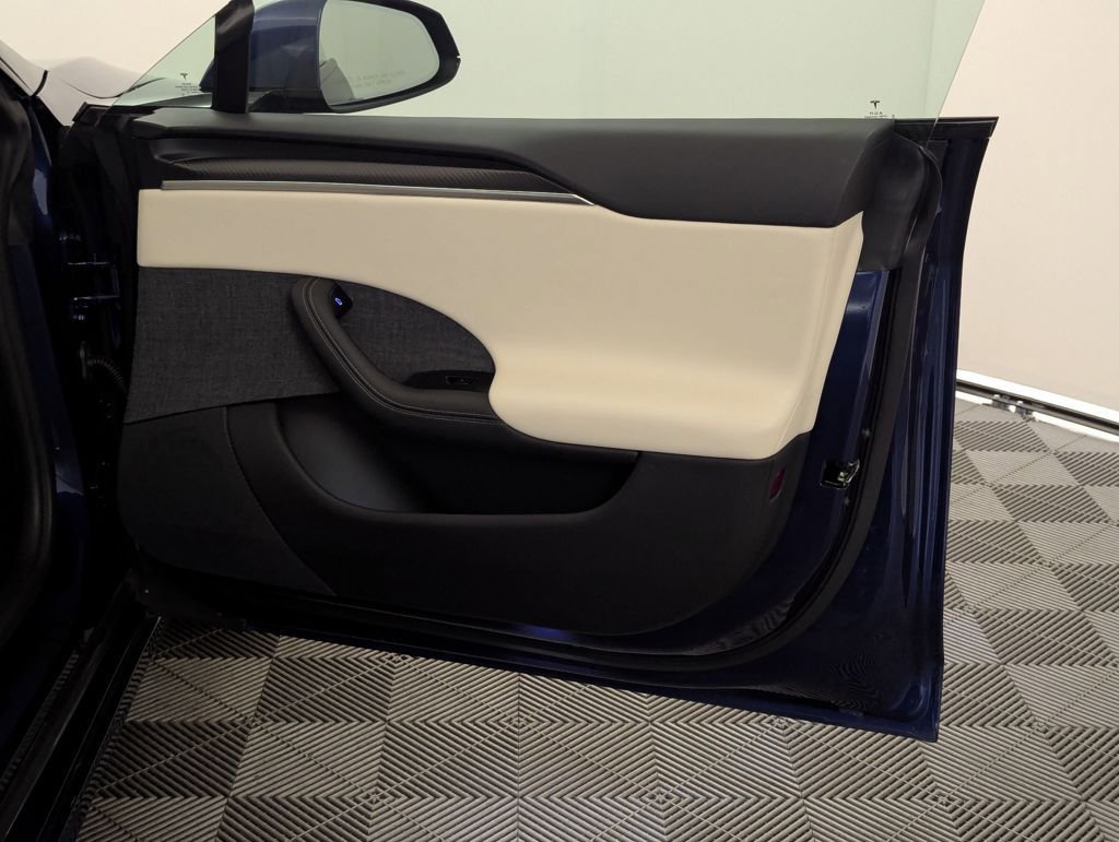 Used 2021 Tesla Model S Plaid image 51