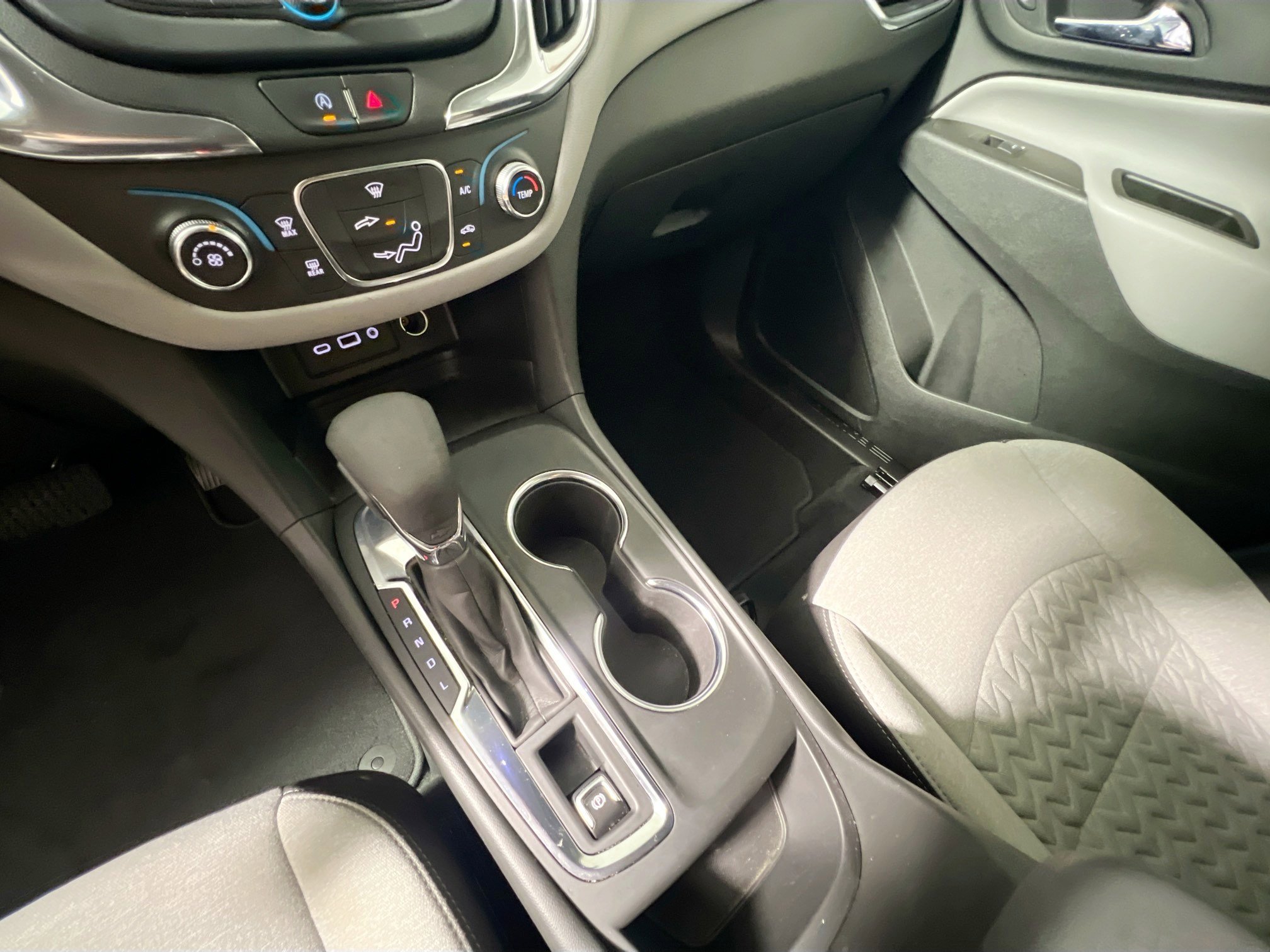 Used 2023 Chevrolet Equinox LS w/ LS Convenience Package image 26