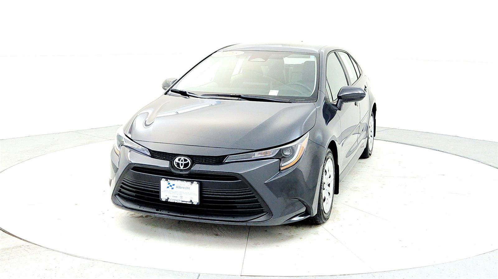 Certified 2025 Toyota Corolla LE image 2