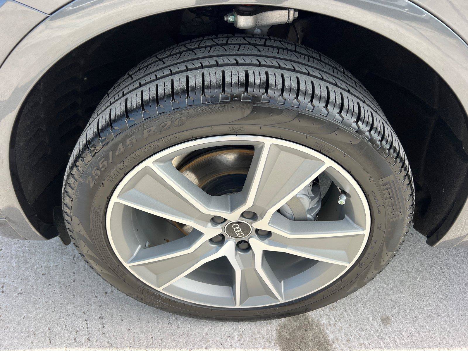 Used 2025 Audi Q5 2.0T Premium AWD/4WD image 11