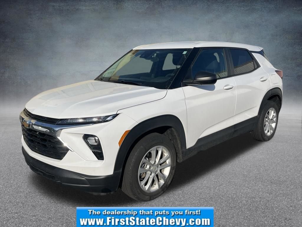 Used 2024 Chevrolet TrailBlazer LS w/ LS Convenience Package AWD/4WD image 1