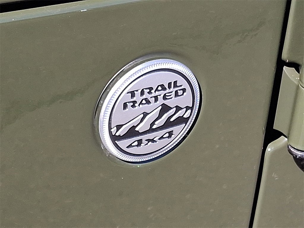 Used 2021 Jeep Wrangler Unlimited Sahara image 33