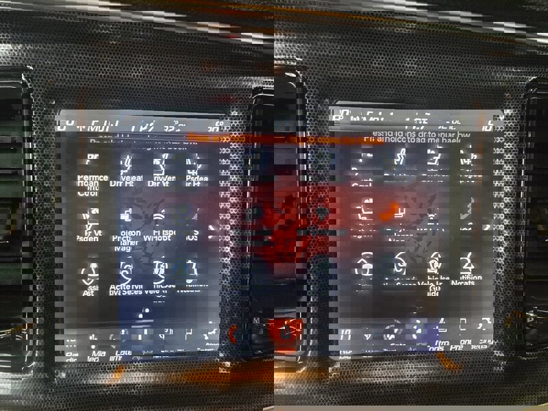 Used 2018 Dodge Challenger R/T Scat Pack w/ Dynamics Package image 27