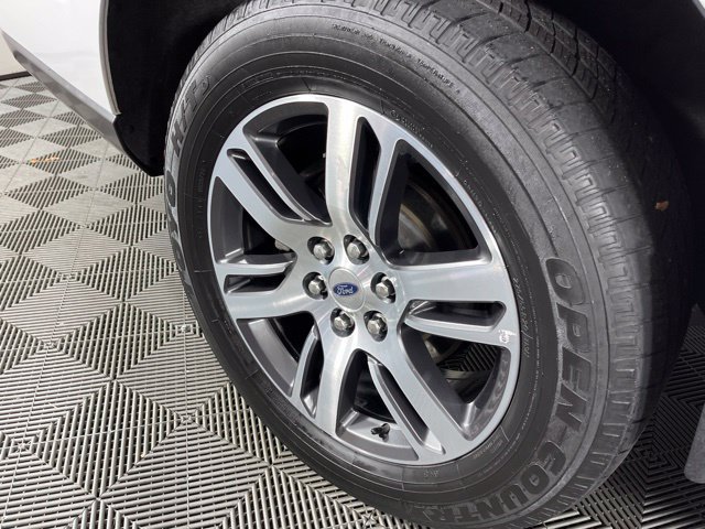 Used 2024 Ford Expedition Limited RWD image 16