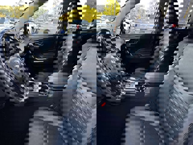 Used 2021 Toyota RAV4 XLE Premium w/ Carpet Mat Package (TMS) image 15