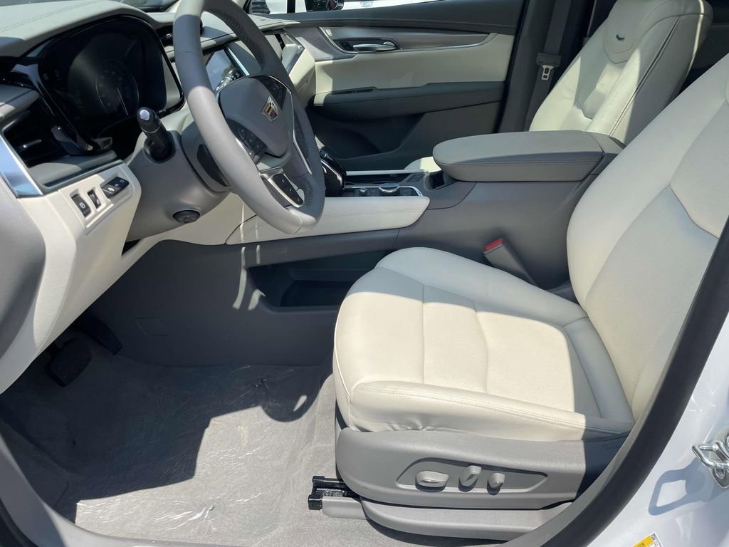 New 2025 Cadillac XT5 Premium Luxury w/ Technology Package image 21