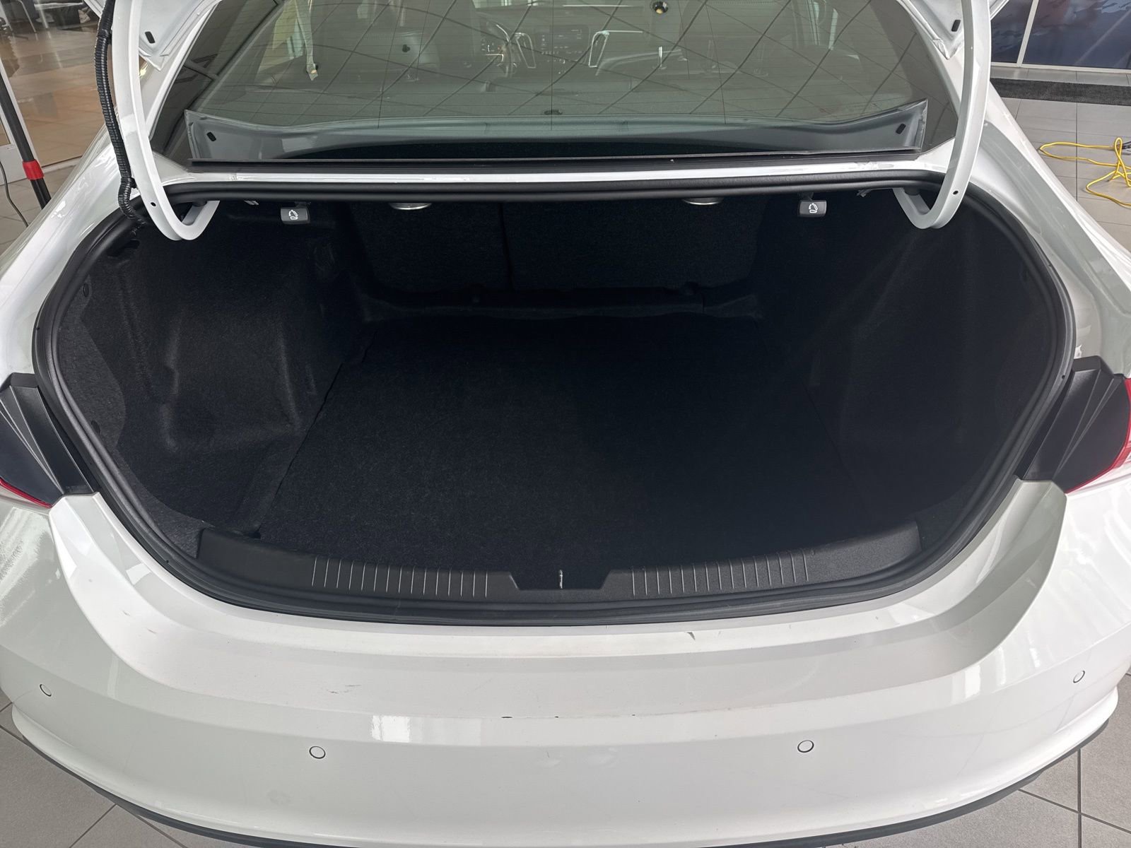 Used 2024 Chevrolet Malibu LT image 14