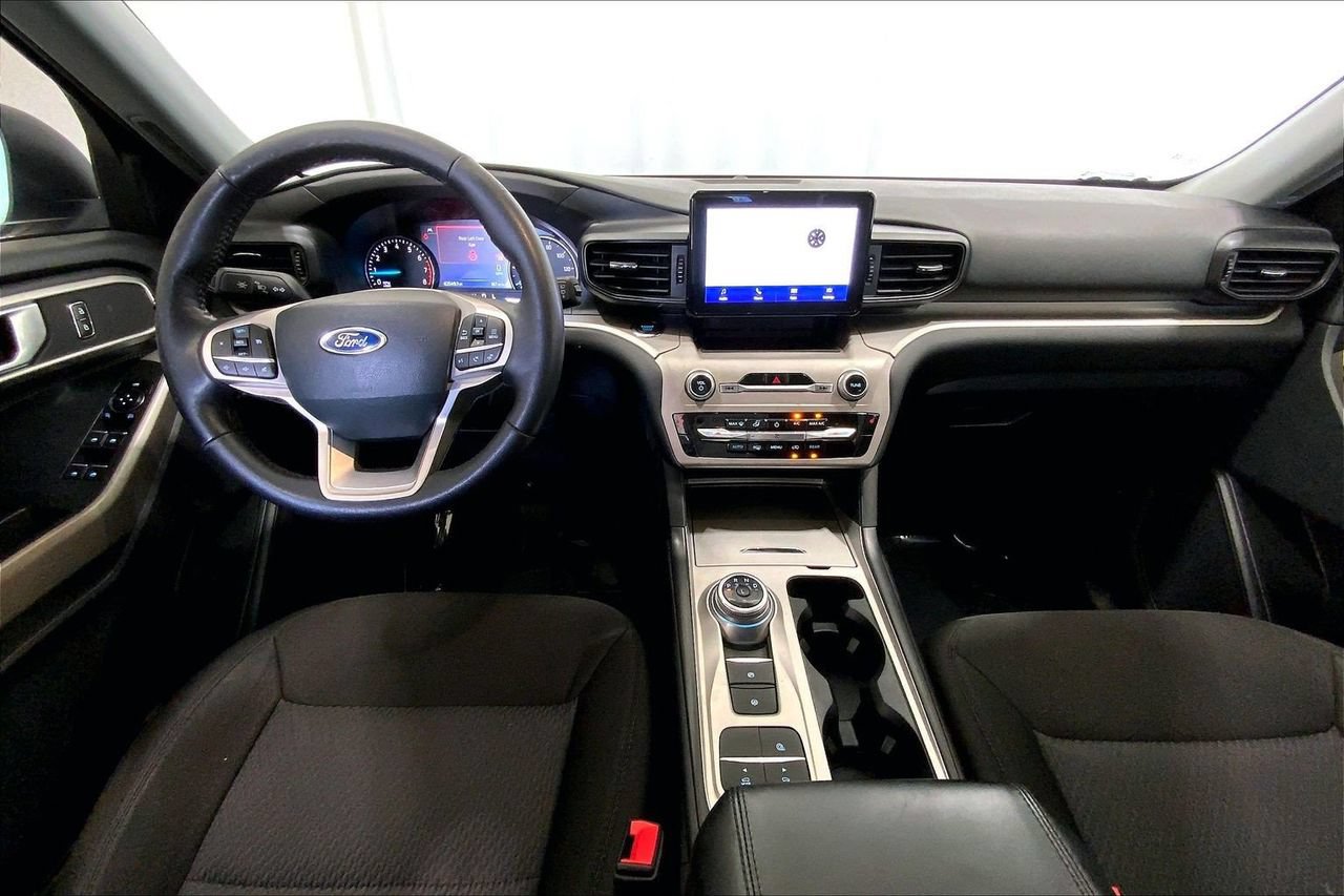 Used 2022 Ford Explorer XLT RWD image 15