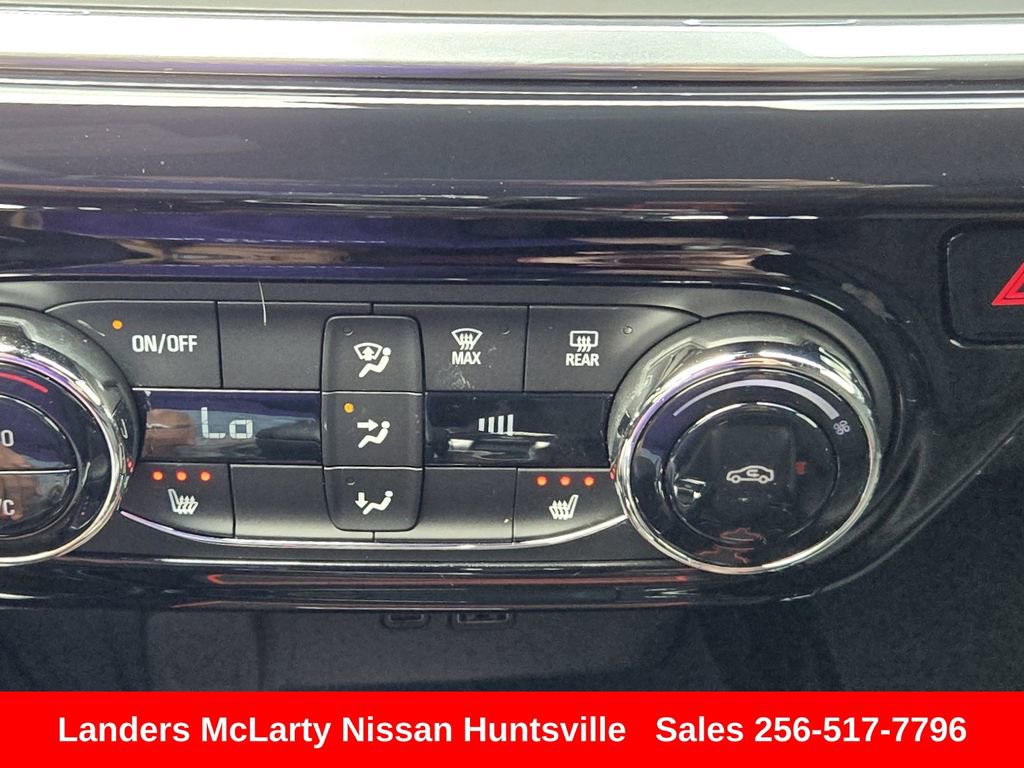 Used 2025 Chevrolet Trax RS w/ Driver Confidence Package FWD image 20