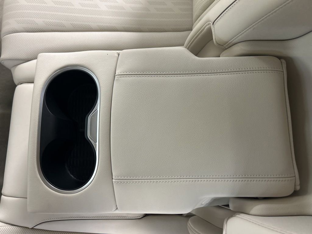 Used 2023 Genesis GV80 2.5T w/ Advanced Package image 34