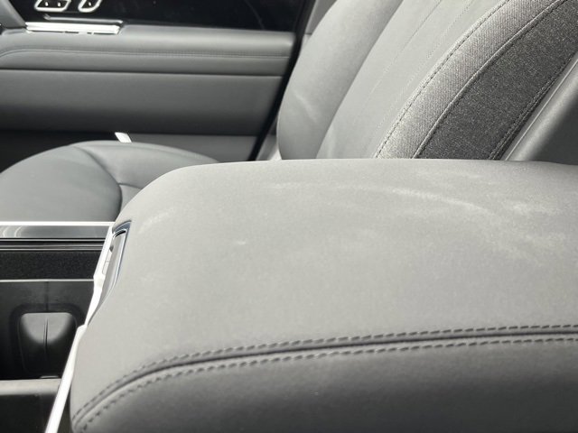 New 2025 Land Rover Range Rover SE image 39