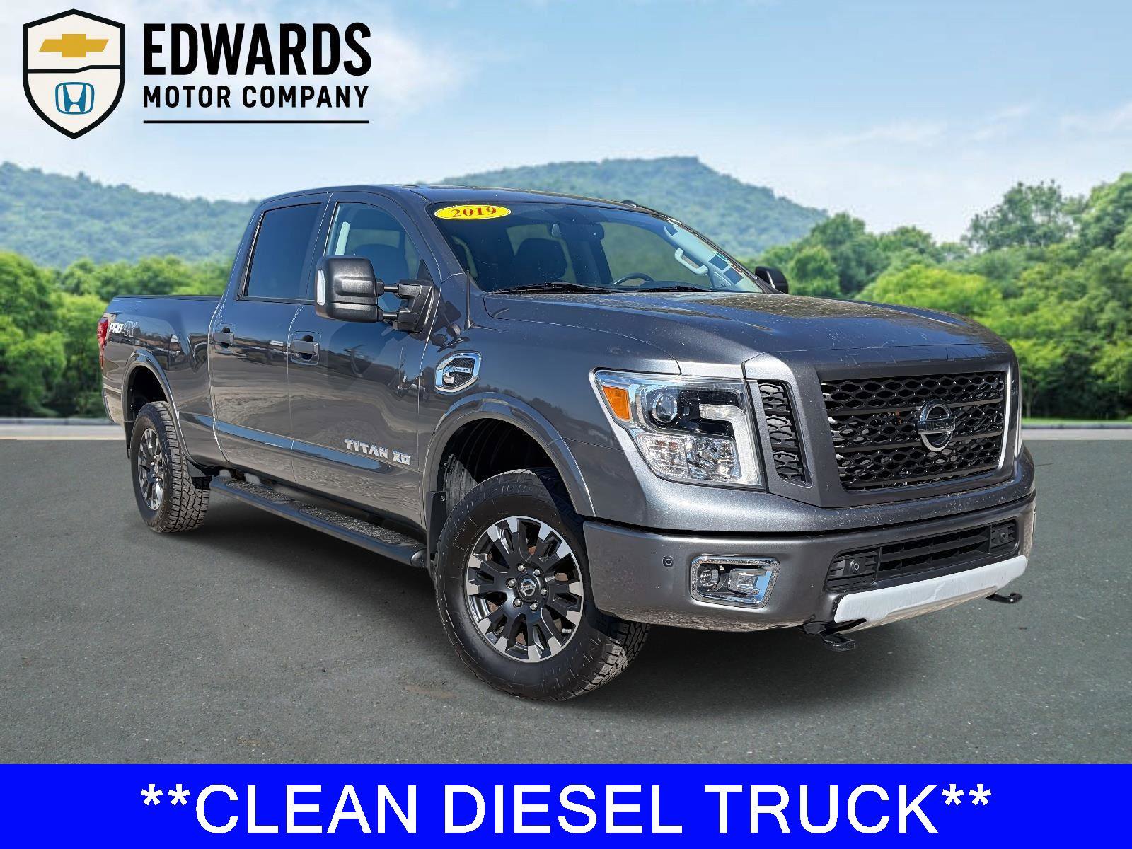 Used 2019 Nissan Titan PRO-4X w/ Pro-4x Convenience Package