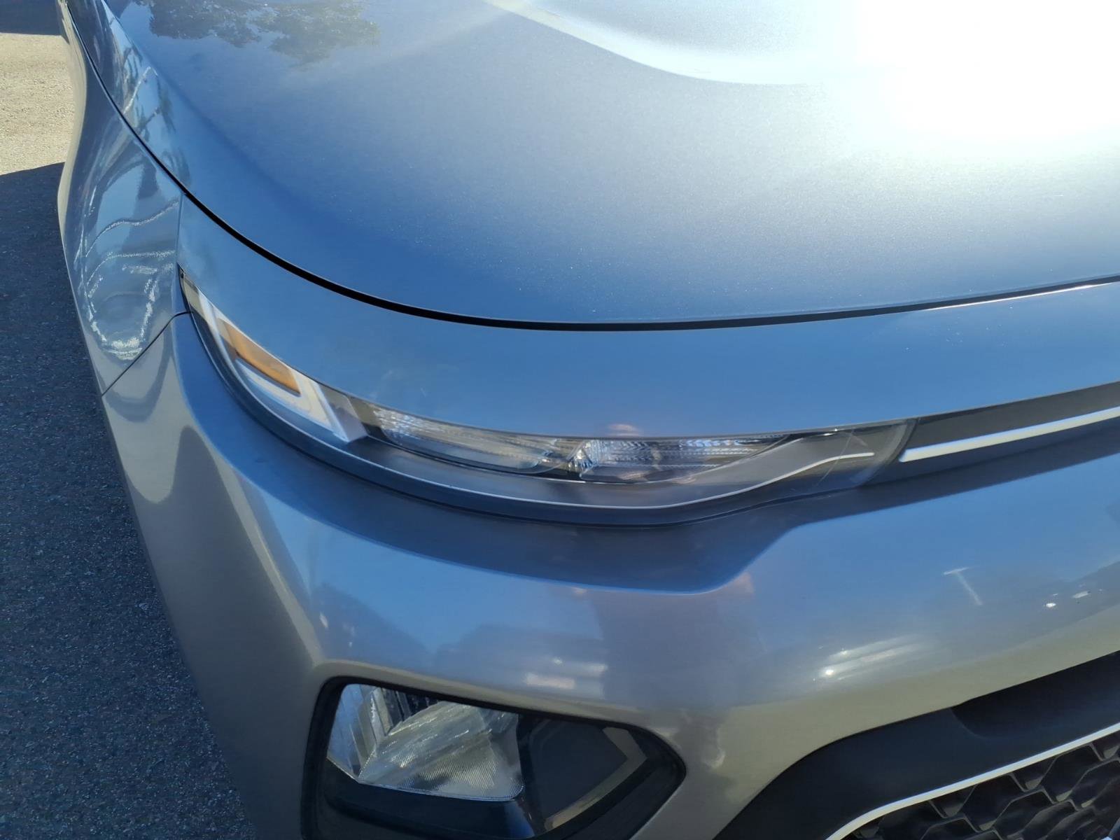 Used 2022 Kia Soul LX image 3