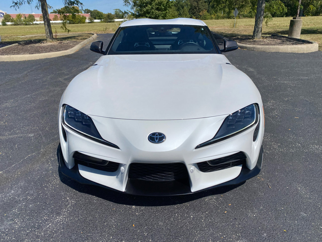Used 2023 Toyota Supra Premium image 2