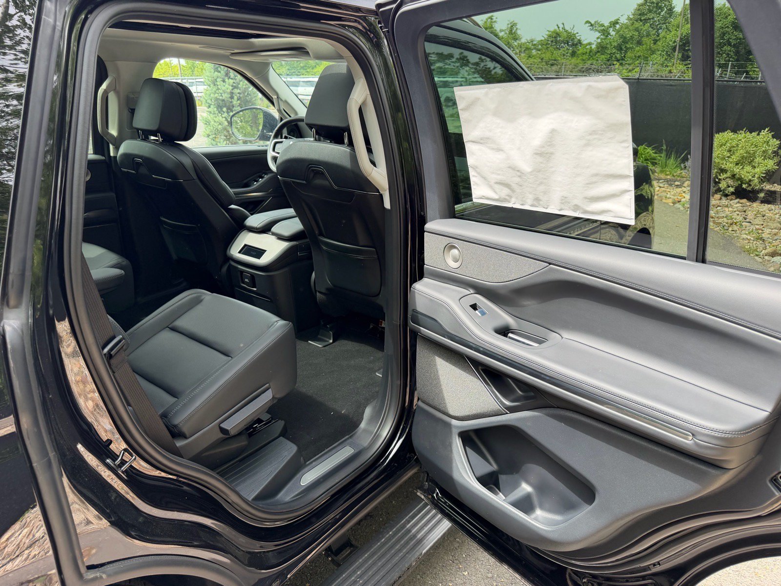 New 2026 Lincoln Navigator Reserve AWD/4WD image 14