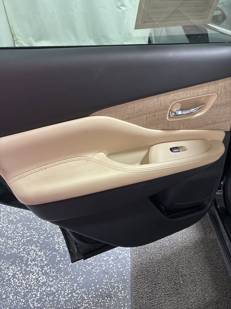Used 2024 Nissan Murano SV AWD/4WD image 18