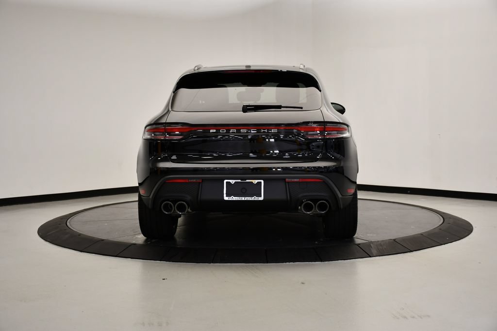 Certified 2026 Porsche Macan AWD/4WD image 6