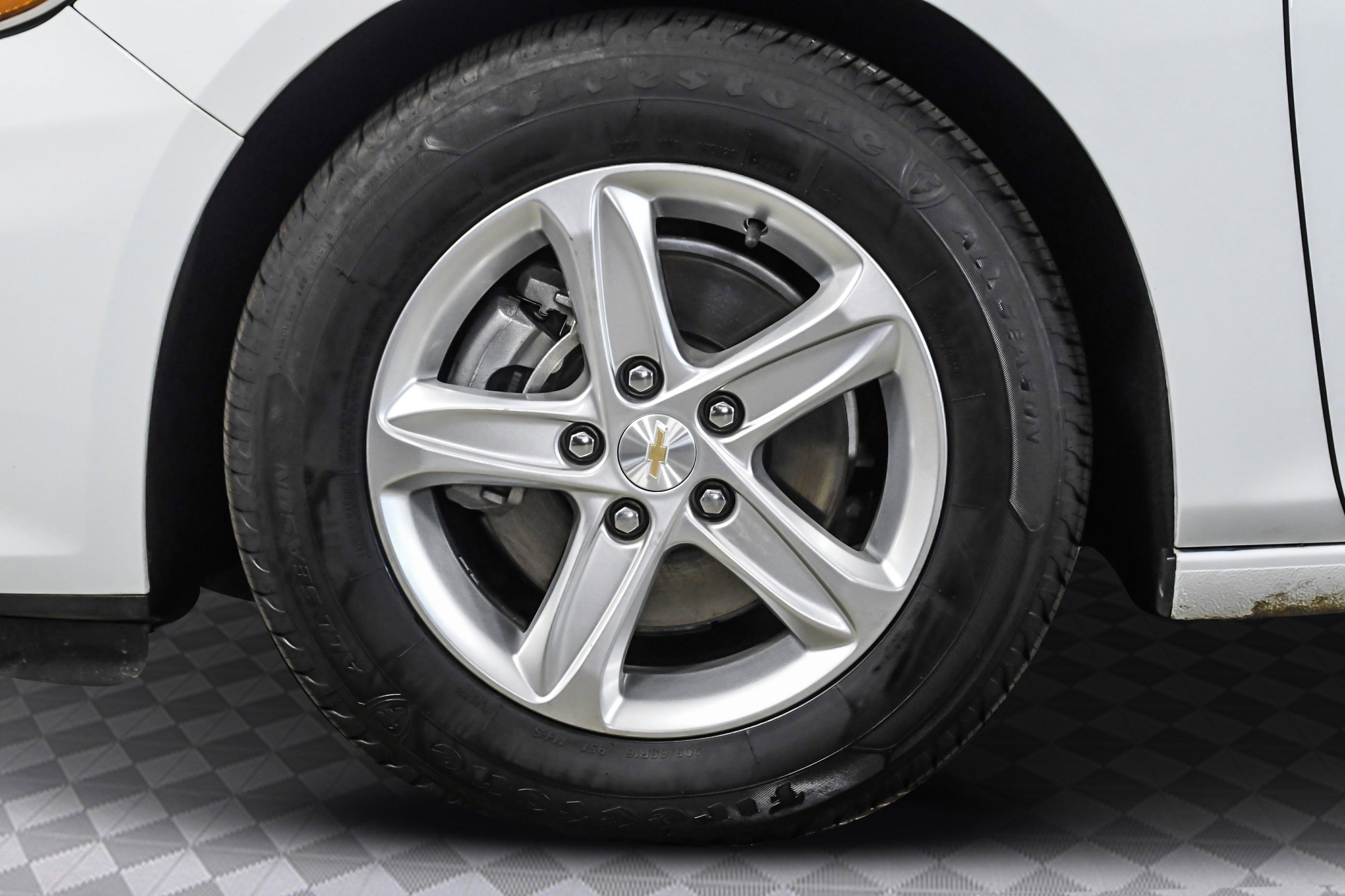 Used 2024 Chevrolet Malibu LS w/ Driver Confidence Package image 29