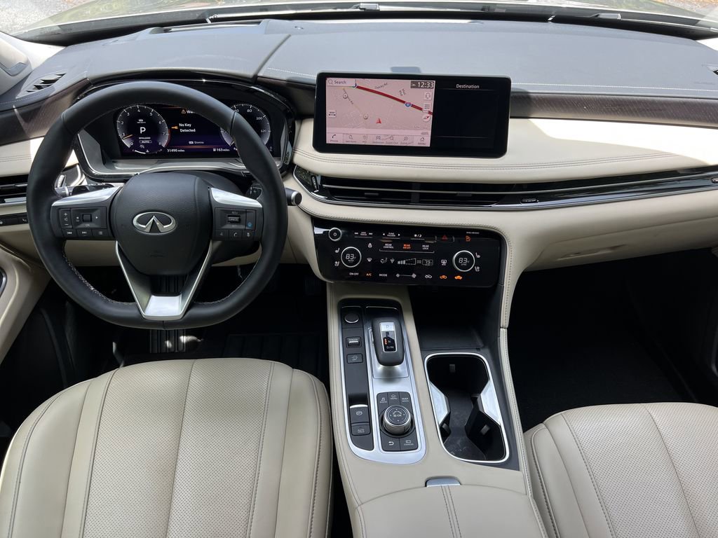 Used 2023 INFINITI QX60 Sensory w/ Vision Package AWD/4WD image 19